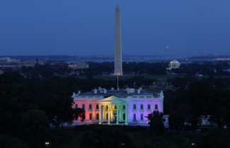 white-house-gay-pride
